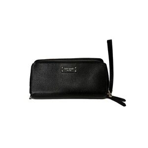 Kate Spade Payton Large Black Wallet/Wristlet.